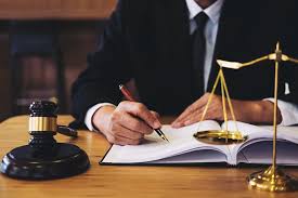 Litigator vs. Lawyer: Understanding the Difference